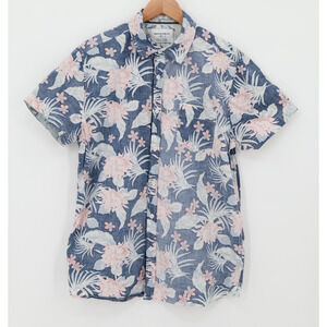 Hawaiian Shirt Mens Surf Beachy Summer Vacation Button Up Resort Tropical Size M